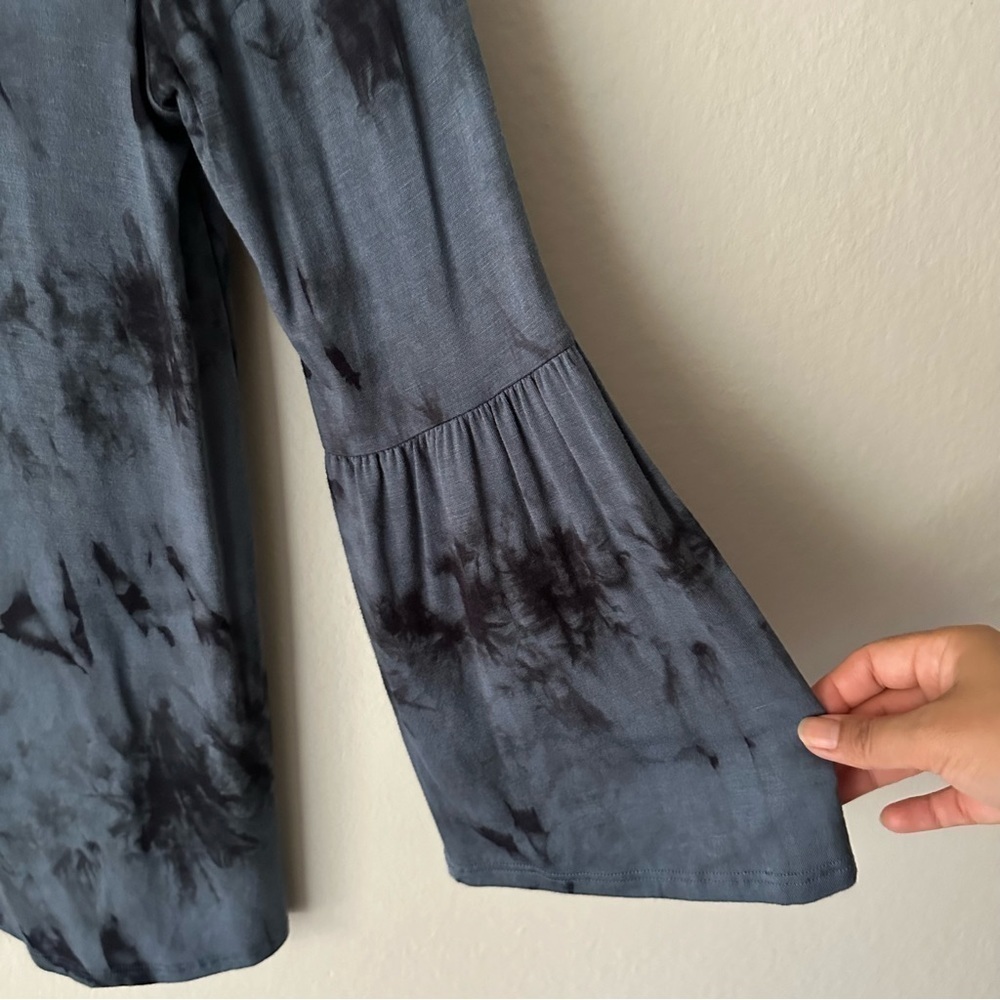 Soft Surroundings nerissa tie dye key hole long sleeve shirt Blue XS - Picture 3 of 10
